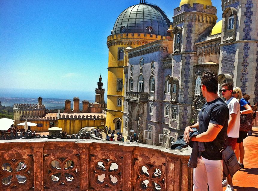 Lisbon: Sintra & Pena Palace Half-Day Tour with Hotel Pickup - Why this half-day works so well from Lisbon