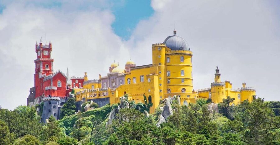 Lisbon: Sintra, Pena Palace, Quinta Regaleira, Cabo da Roca - Cascais and Boca do Inferno