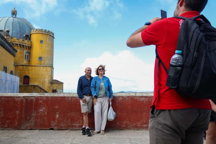Lisbon: Sintra, Pena Palace & Wine Tasting Small-Group Tour - Key points to know before booking