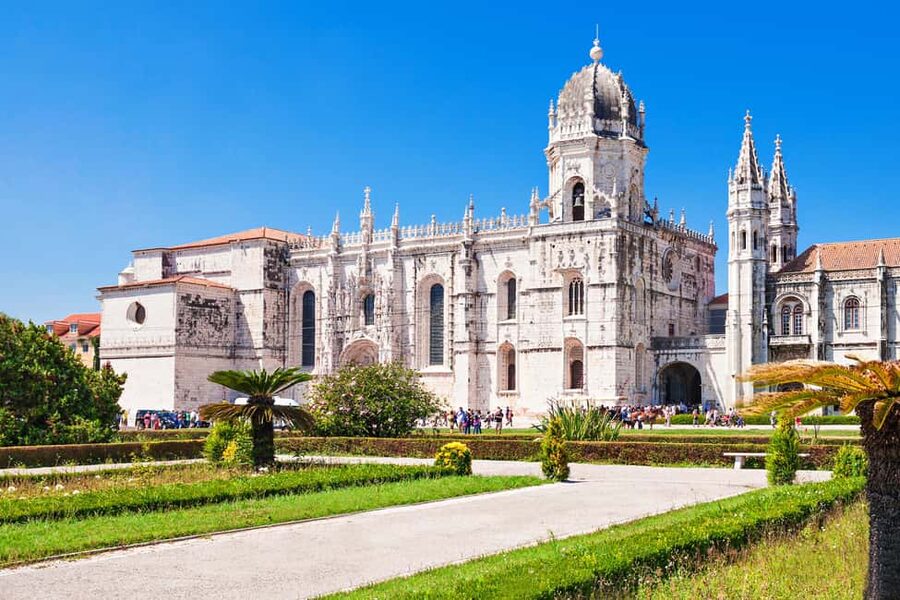 Lisbon: Small-Group Sintra, Pena Palace, Cascais, & Belém - Cascais, the coastal change of pace