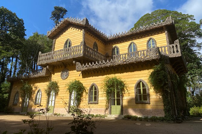 Lisbon to Sintra Pena & Regaleira guided tour in 8pax group - Quinta da Regaleira and the Initiation Well
