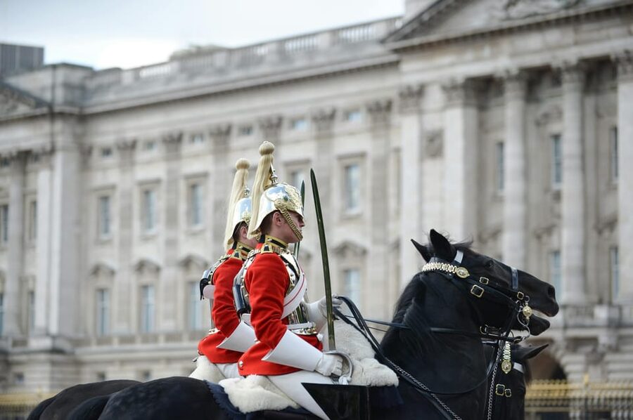 London: Buckingham Palace and Changing of the Guards Tour - Why the Changing of the Guard matters
