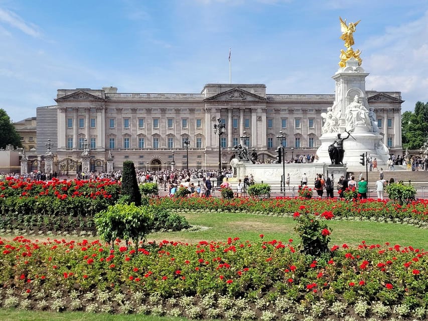 London: Buckingham Palace State Rooms & Royal Walking Tour - The Mall and St James’s Park