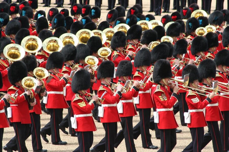 London Changing of the Guard Tour - Front Row 12 guests 2,5h - Why this guard tour is more than a palace photo