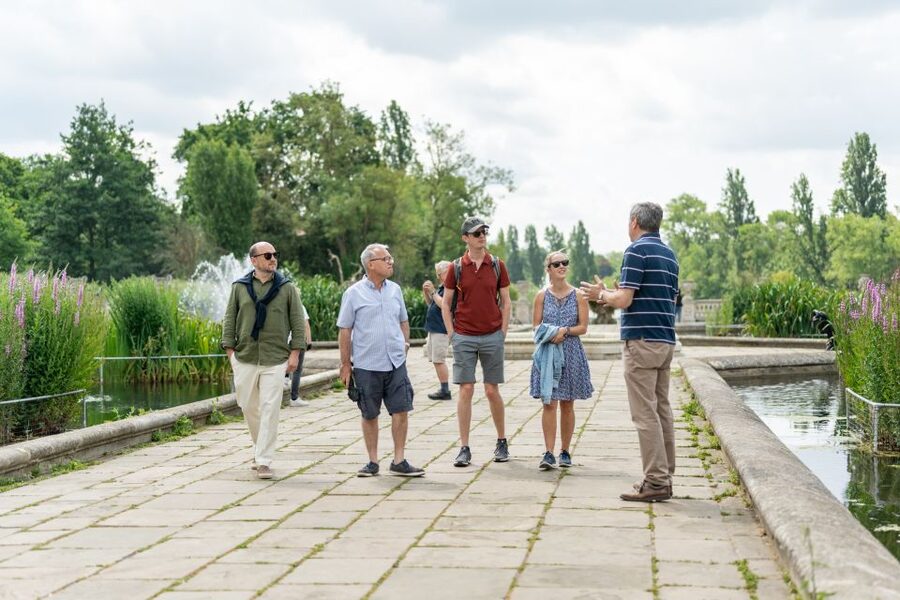 London: Kensington Palace Afternoon Tea & Guided Walk - Starting at Queensway Station