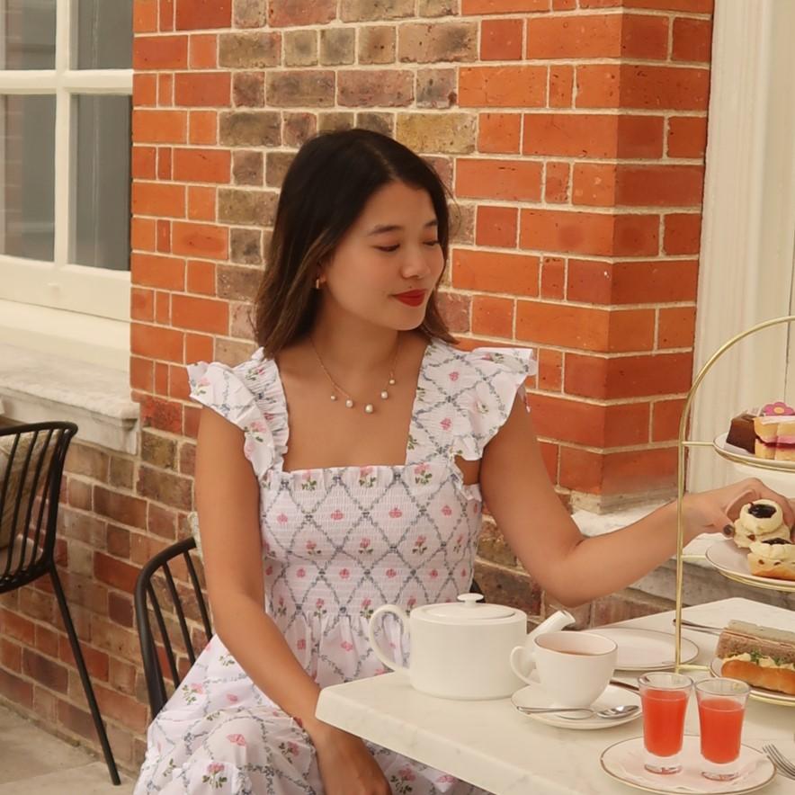 London: Kensington Palace Afternoon Tea & Guided Walk - The Sunken Garden and royal connections