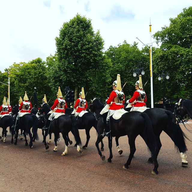London: Palaces and Parliament Walking Tour - Big Ben, Parliament Square and Westminster Abbey