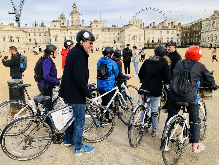 London: Parks and Palaces Guided Morning Bike Tour - What the guide adds to the ride