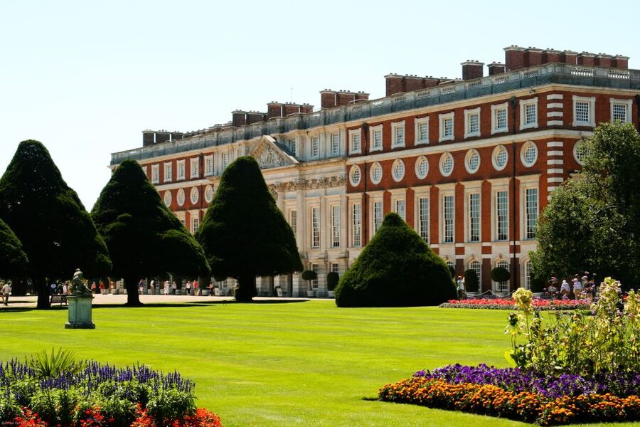 London: Windsor Castle & Henry VIII's Hampton Court Palace - Key points to know before booking
