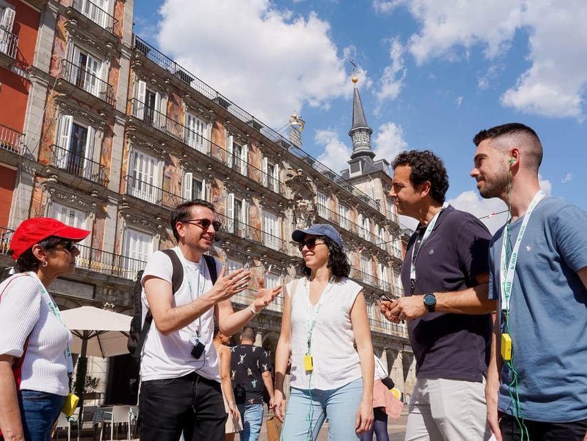 Madrid: 4-Hour Bus Tour with Royal Palace Admission - A fast way to understand Madrid