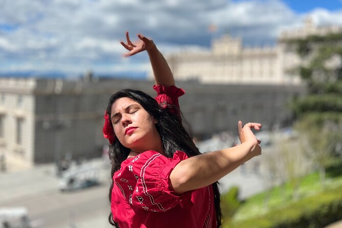 Madrid Essential: Historic Center, Plaza Mayor & Royal Palace - What the guides do best
