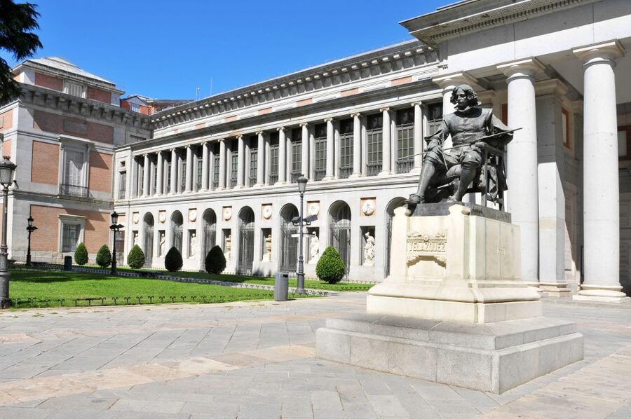 Madrid: Guided Tour of Prado Museum and Royal Palace - Who should book this tour?