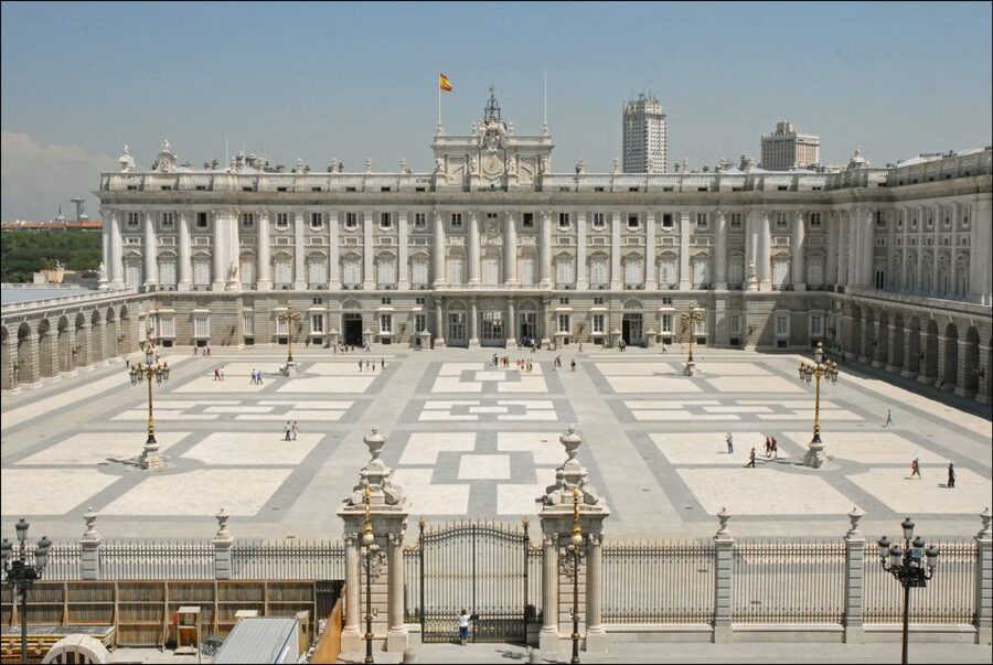 Madrid: Guided Tour of Prado Museum and Royal Palace - Practical details for a smooth visit