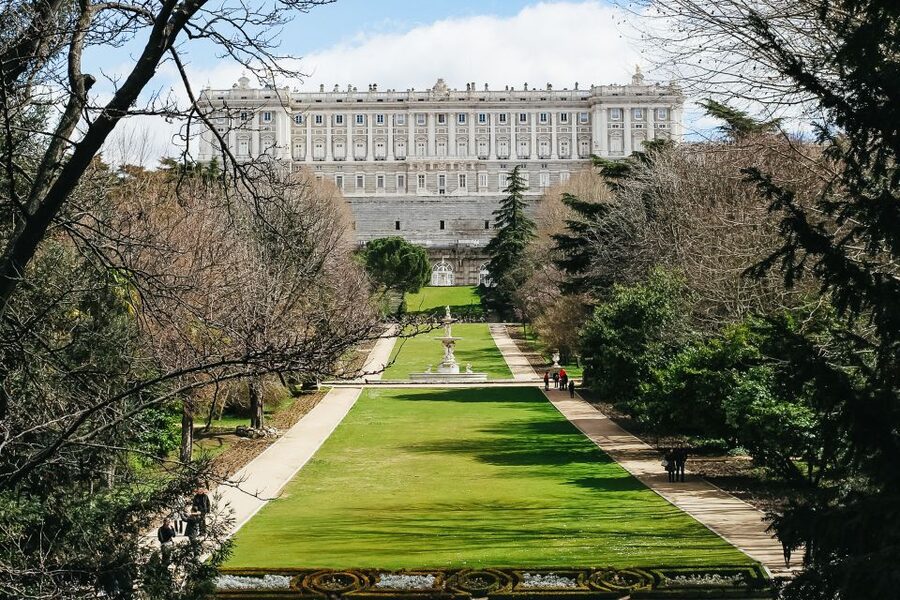 Madrid: Guided Tour of the Royal Palace with Fast Access - What you may miss