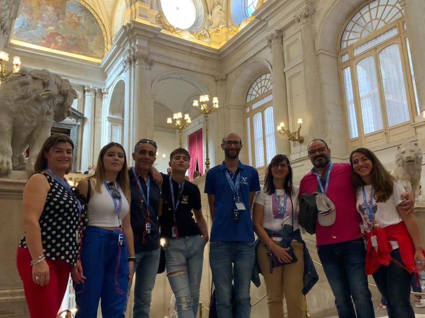 Madrid: Guided Tour of the Royal Palace with Fast Access - Fast access, with one important distinction