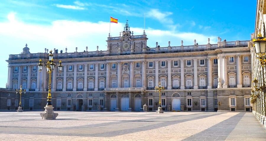 Madrid MegaCombo Tickets: Royal Palace & 3 Top Museums - Walking, timing, and the one-day pressure