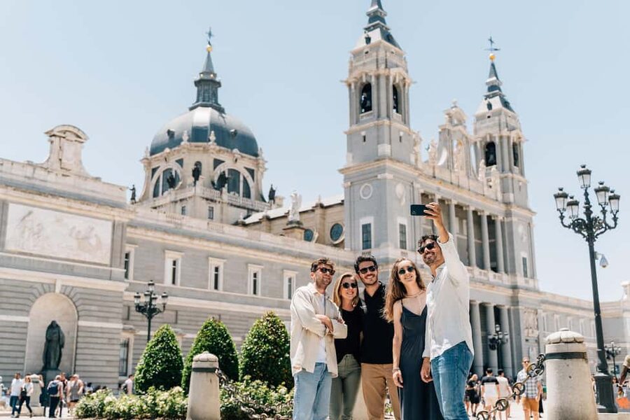 Madrid: Old Town Walking Tour and Royal Palace Private Tour - Starting with Habsburg Madrid