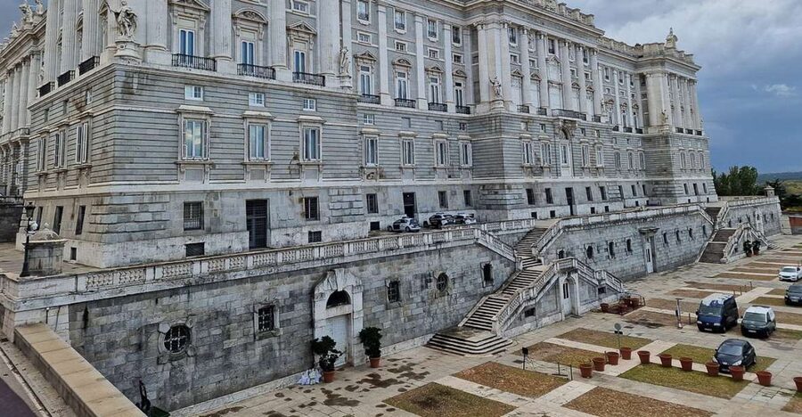 Madrid Private tour: Royal Palace & Cathedral & Old city - Why this private Madrid route works