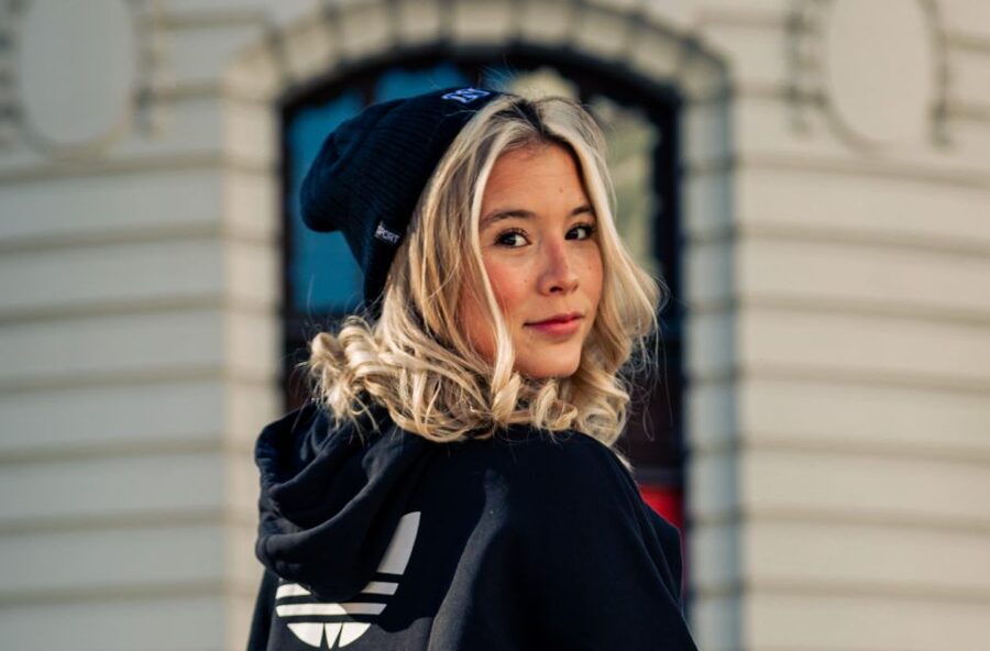 Madrid: Professional photoshoot at The Royal Palace - Who will enjoy this experience most