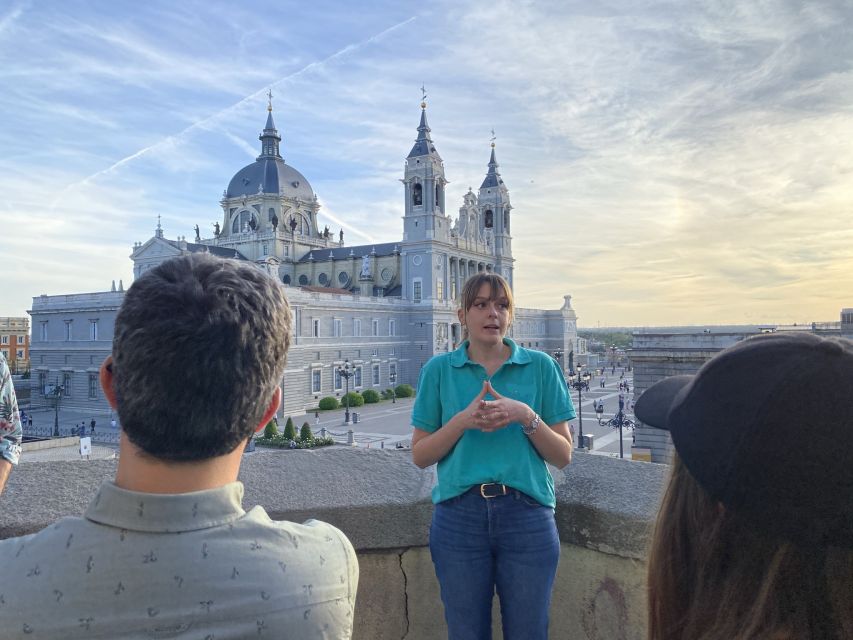 Madrid: Royal Palace and Almudena Cathedral Small-Group Tour - Starting near Ópera and heading to the cathedral