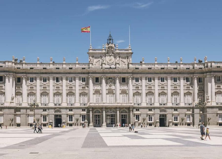 Madrid: Royal Palace Entry with Audio Guide - A practical way to plan your 90 minutes