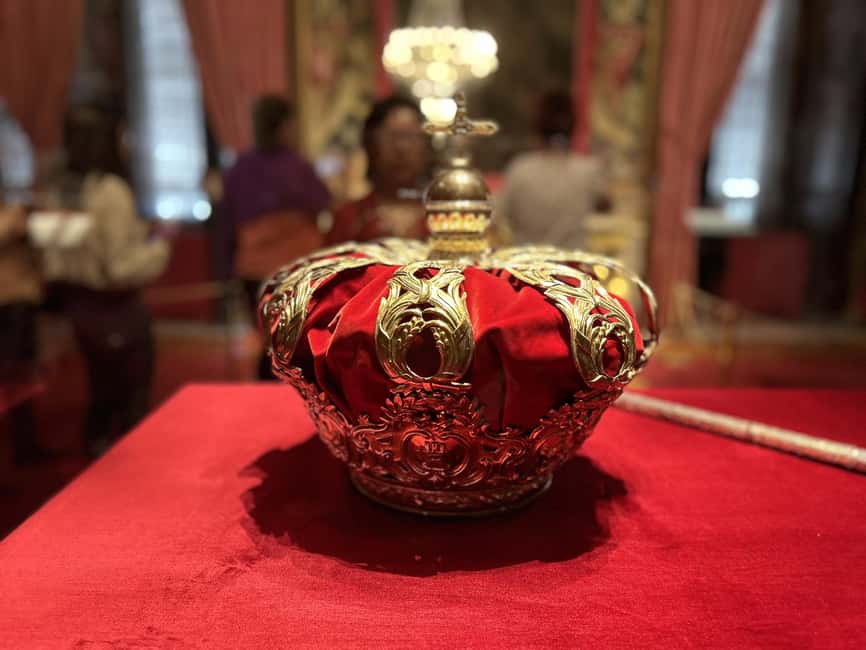 Madrid: Royal Palace Guided Shared Group Tour - The grand staircase sets the tone
