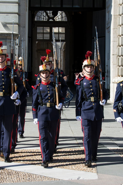 Madrid: Royal Palace Guided Tour with Skip-the-Line Entry - Key points to know before you book