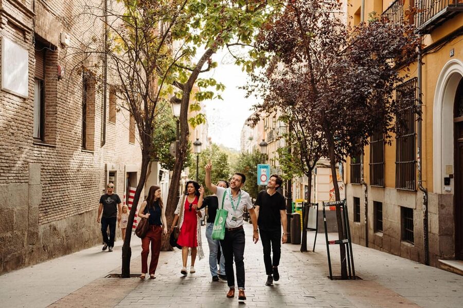 Madrid: Royal Palace, Prado Museum & Historic Center Tour - Two hours inside the Prado Museum