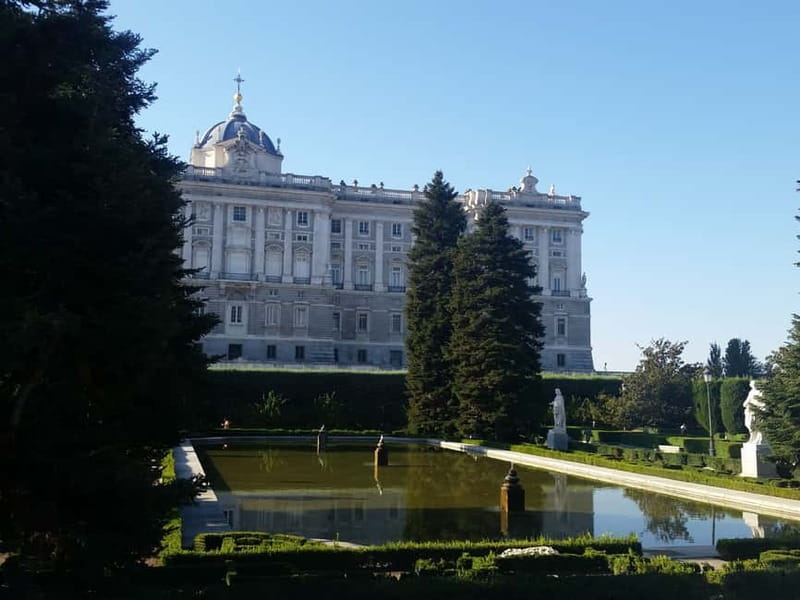 Madrid: Royal Palace Private Tour with Tickets - What the $363 price really buys