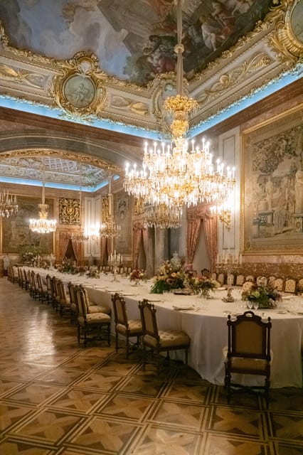 Madrid: Royal Palace VIP Tour with Skip-the-Line Ticket - Guides who make the difference