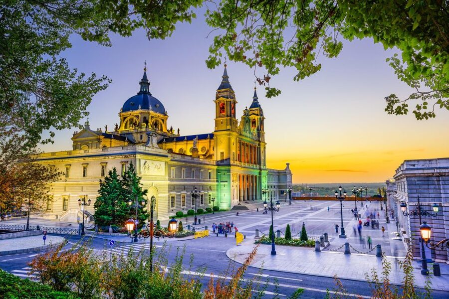 Madrid: Small-Group Royal Palace Guided Tour (Up to 8) - Starting at All Ways Madrid and Plaza de Oriente
