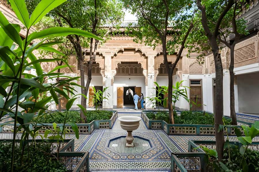 Marrakech: Bahia Palace, Ben Youssef Medersa, & Souks Tour - Meeting at Café de France
