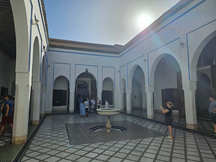 Marrakech: Bahia Palace Guided Tour with Skip-the-Line Entry - What the $7 price really covers