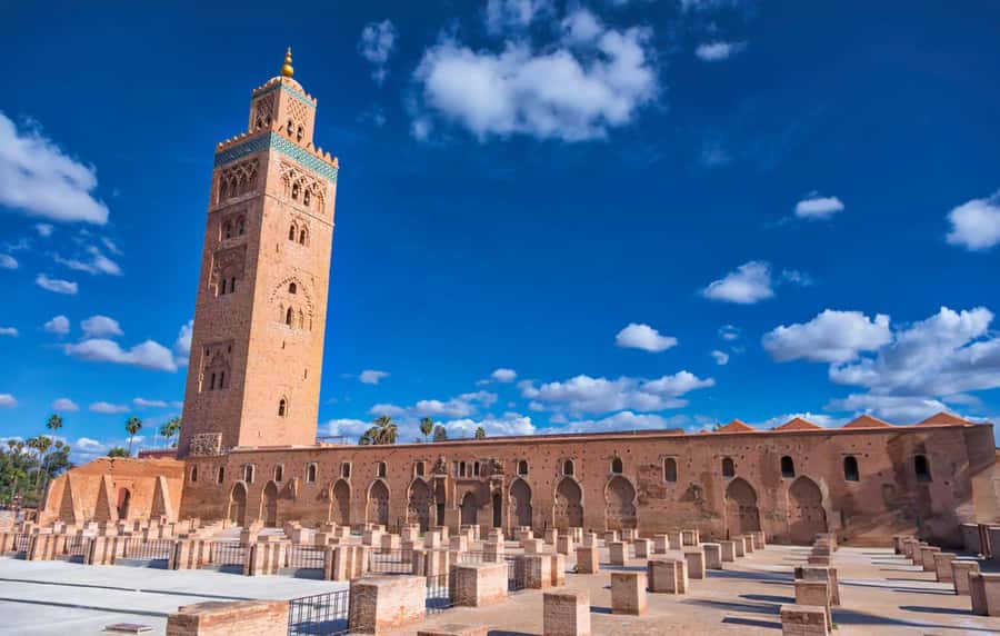 Marrakech: Bahia Palace, Madrasa Ben Youssef & Secret Garden - The souks: workshops, shopping, and a lesson in getting around