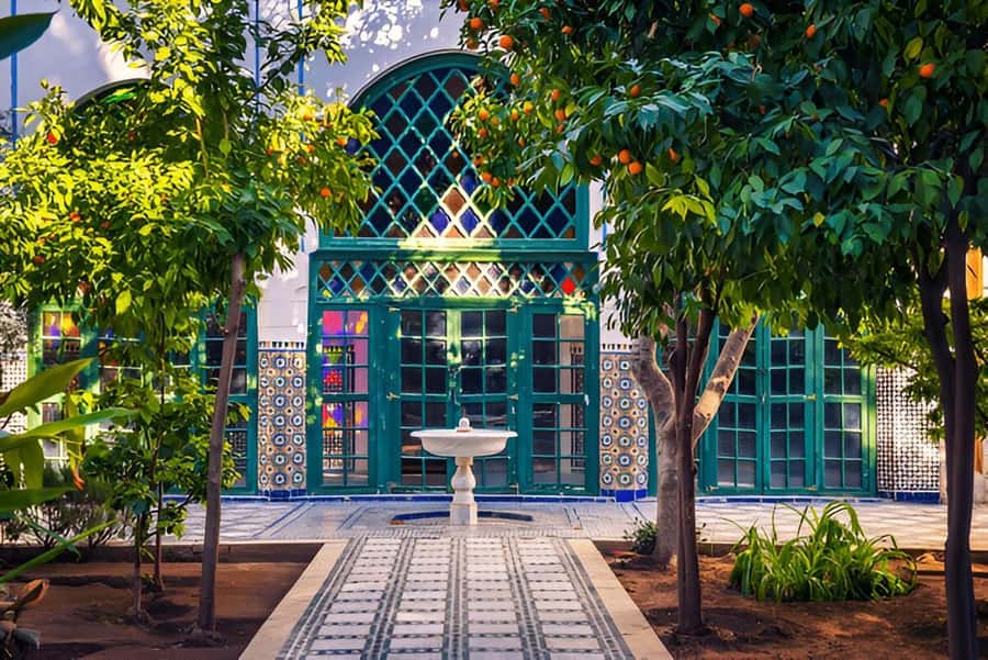 Marrakech: Bahia Palace, Saadian Tombs, & Koutoubia Mosque - The Saadian Tombs and the queue question