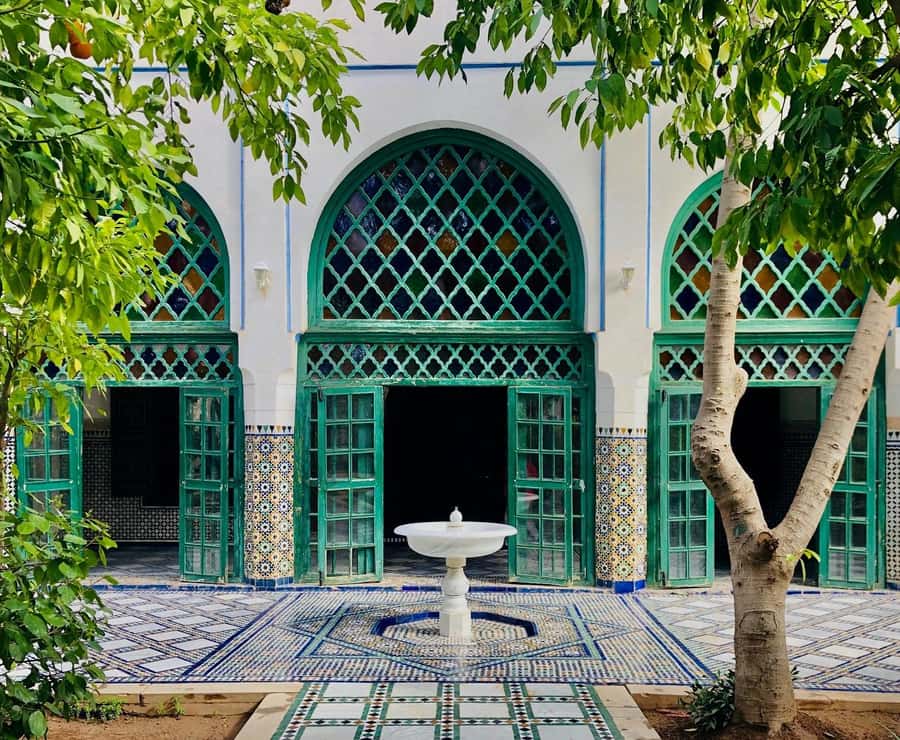 Marrakech: Bahia Palace, Saadian Tombs, & Koutoubia Mosque - Bahia Palace, the tour’s visual centerpiece