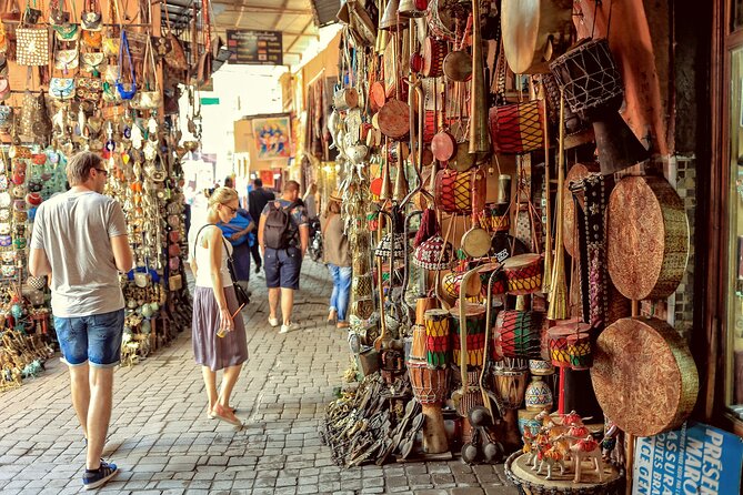 Marrakech: Bahia Palace, Saadian Tombs, Souk and Medina Tour - A useful four-hour introduction to Marrakech