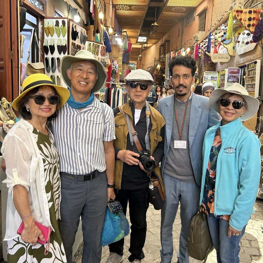 Marrakech: Medina Tour, Bahia Palace and Medrasa Ben Youssef - A practical introduction to Marrakech in half a day