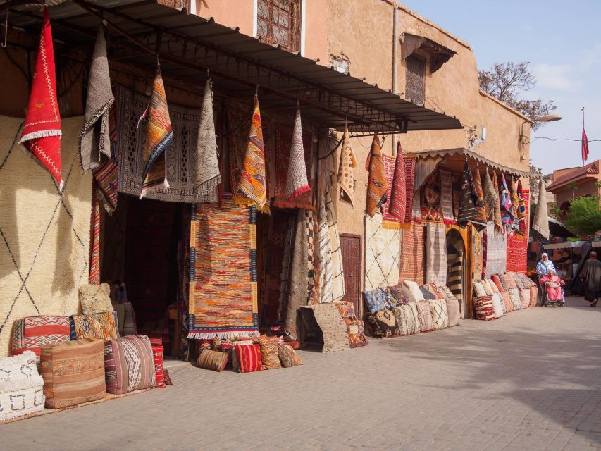 Marrakech: Palace, Museum, Madrasa & Medina Highlights Tour - Pace, group size, and practical comfort