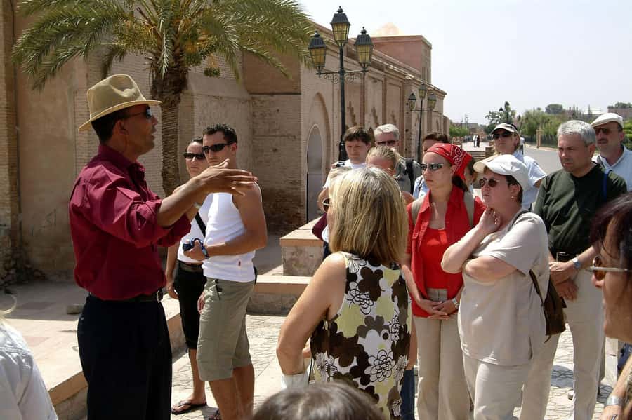 Marrakech: Saadian Tombs, Bahia Palace, Medina and Souk Tour - Key points to know before you book