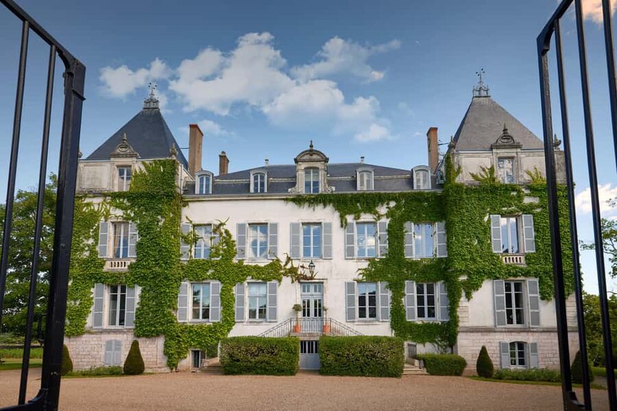 Mercurey: Château de Chamirey 4x4 getaway and tasting - Seeing Mercurey Village and Premier Cru plots