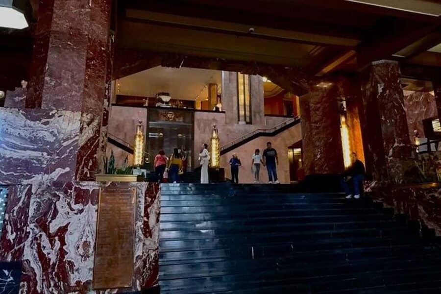 Mexico City: Exclusive Tour of Palacio de Bellas Artes - What the 1.5 to 2 hour visit feels like