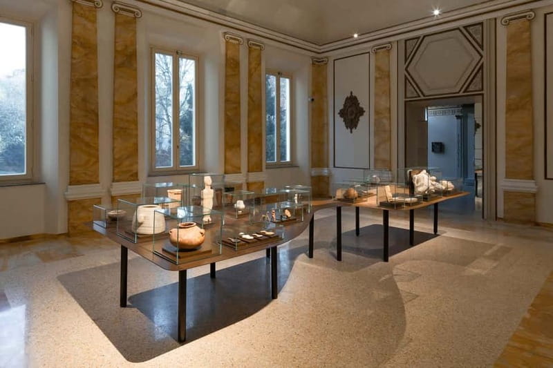 Milan: Palazzo Citterio Entry Ticket & Audio Guide App - Entering the historic rooms