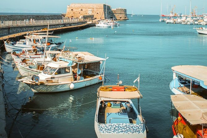 Minoan Crete from 3.000 BC: Knossos Palace & Museum with Wineries from Heraklion - Ending with Cretan Food in Heraklion