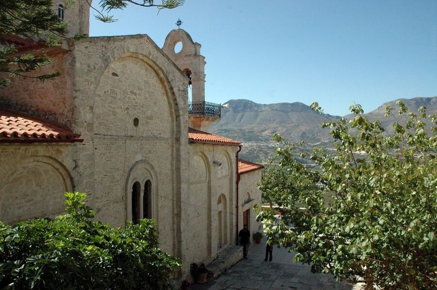 Minoan Luxuries: Ancient Palaces, Messara Wineries & Matala - Is $436 per person a fair price?