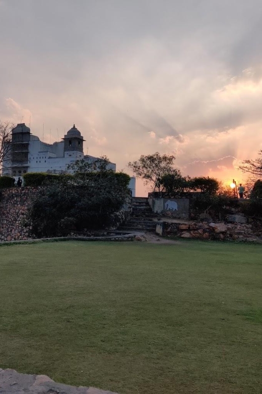 Monsoon Palace (Sajjangarh) E-bike Trail - How much value do you get for $32?