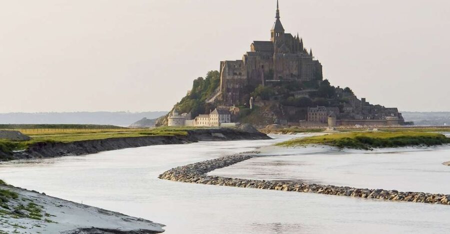 Mont Saint-Michel & Chateaux Country 3-Day Tour from Paris - Day one: Mont Saint-Michel from the mainland