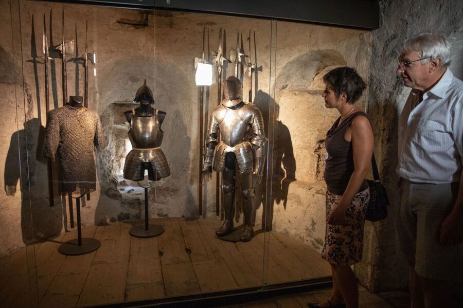Montreux: Chateau Chillon Entrance Ticket - Starting in the courtyards and underground vaults