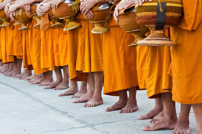 Morning Buddhist Almsgiving, Grand Palace and Flower Market Tour in Bangkok - Key points at a glance