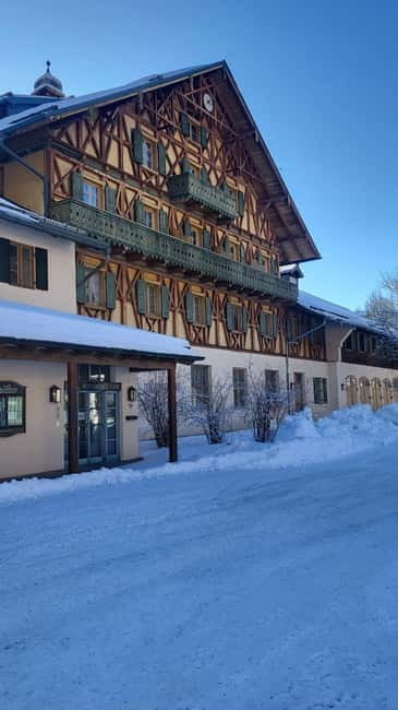 Munich: Neuschwanstein Castle and Linderhof Palace Day Trip - The scenery between the castles